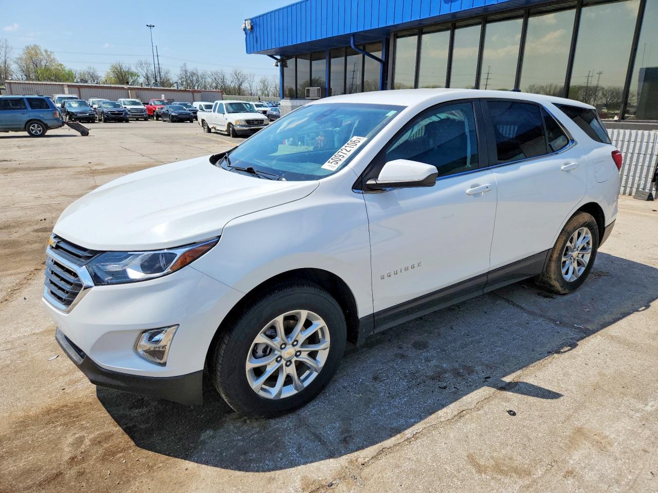 Salvage Chevrolet Equinox Image