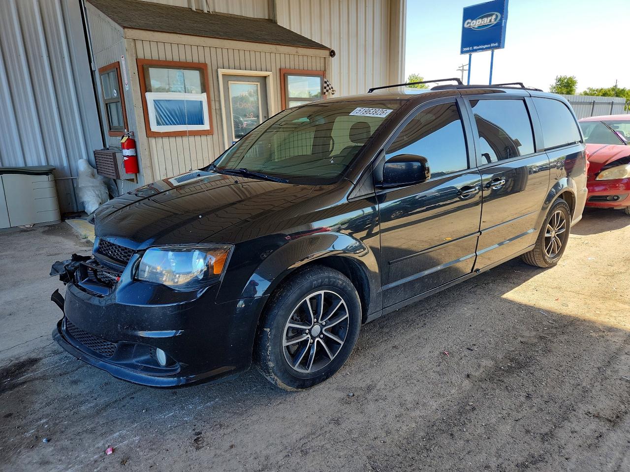 Salvage Dodge Caravan Image