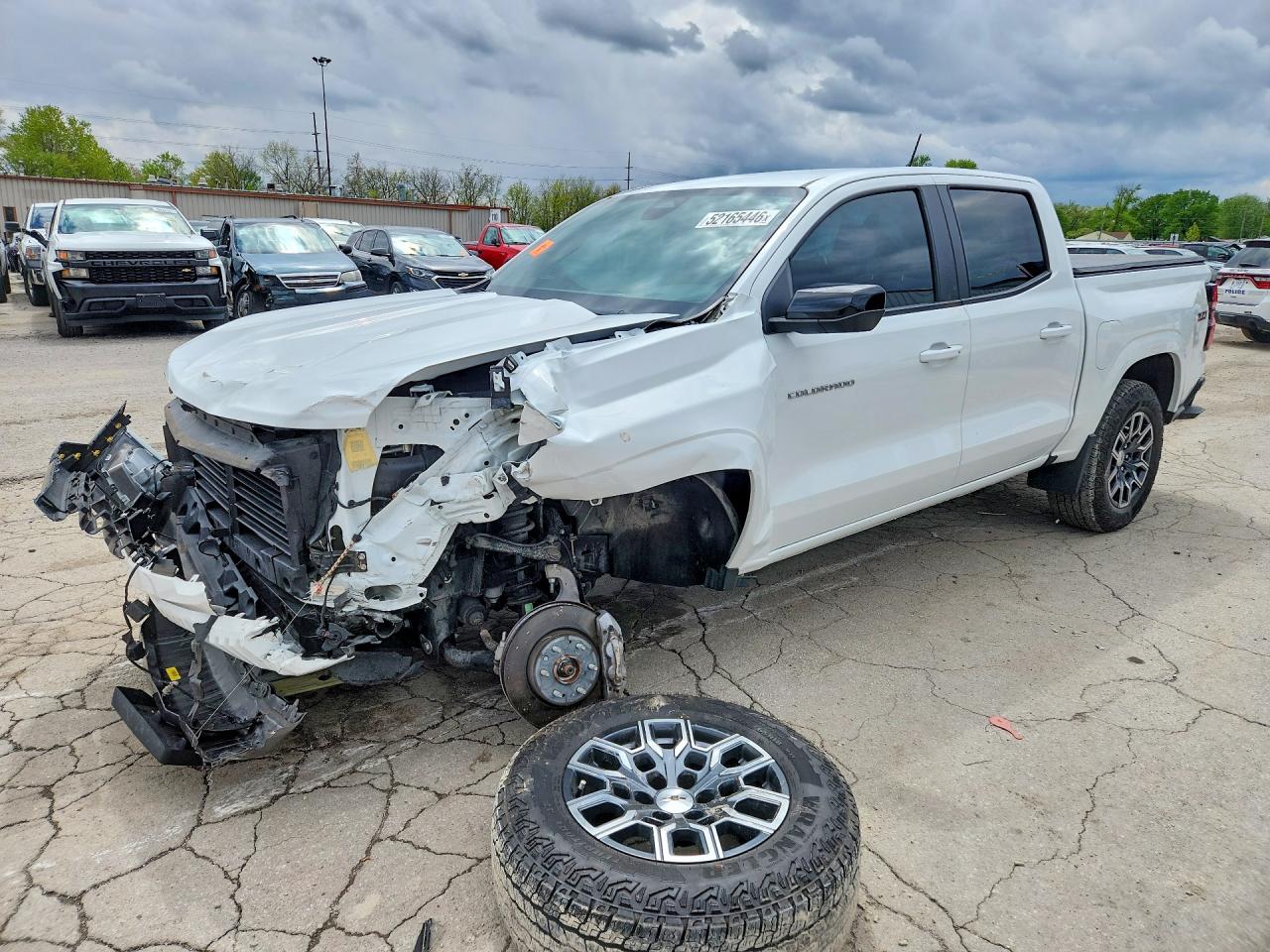 Salvage Chevrolet Colorado Image