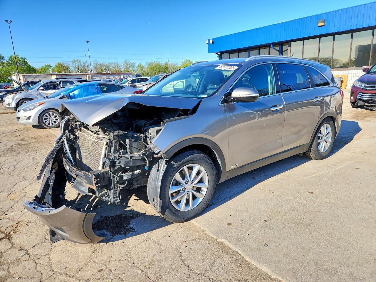 Salvage Kia Sorento Image