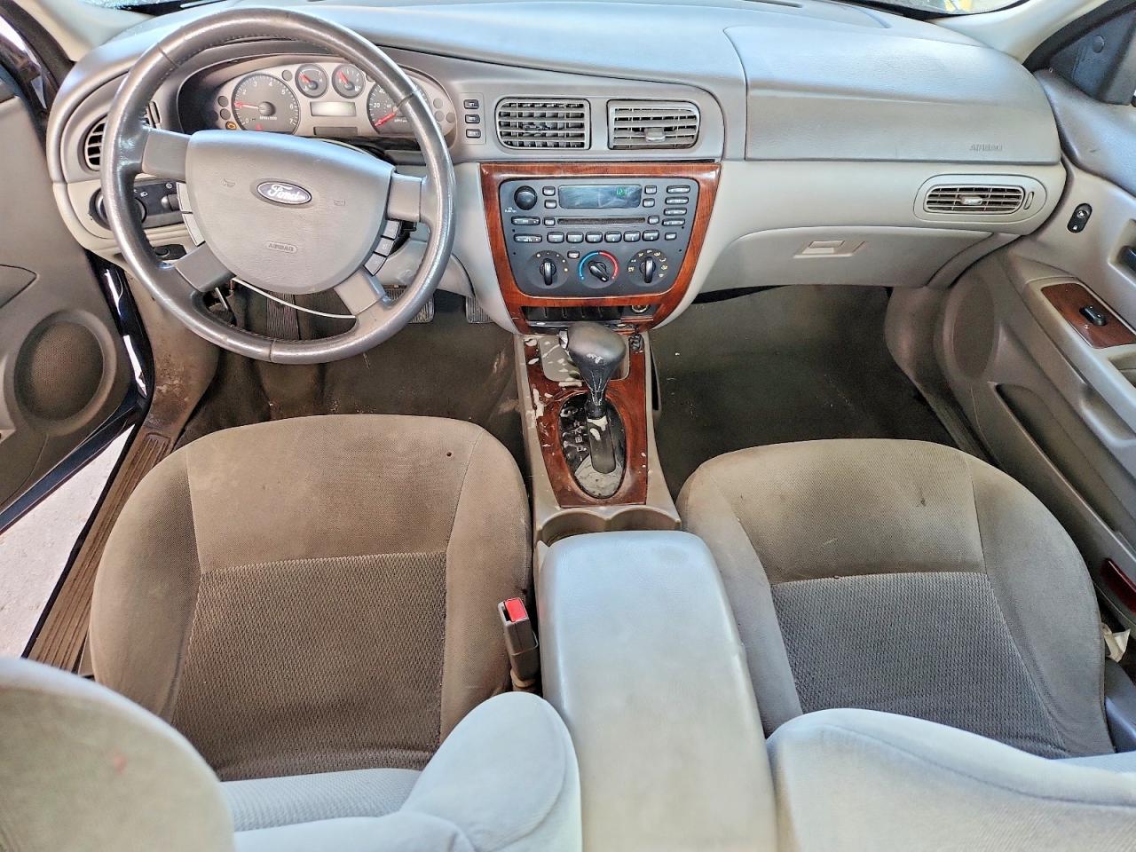 Ford Taurus Sel