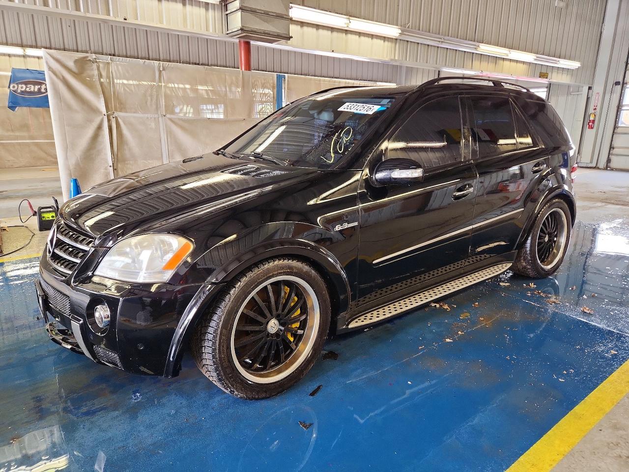 Salvage Mercedes-Benz M-Class Image