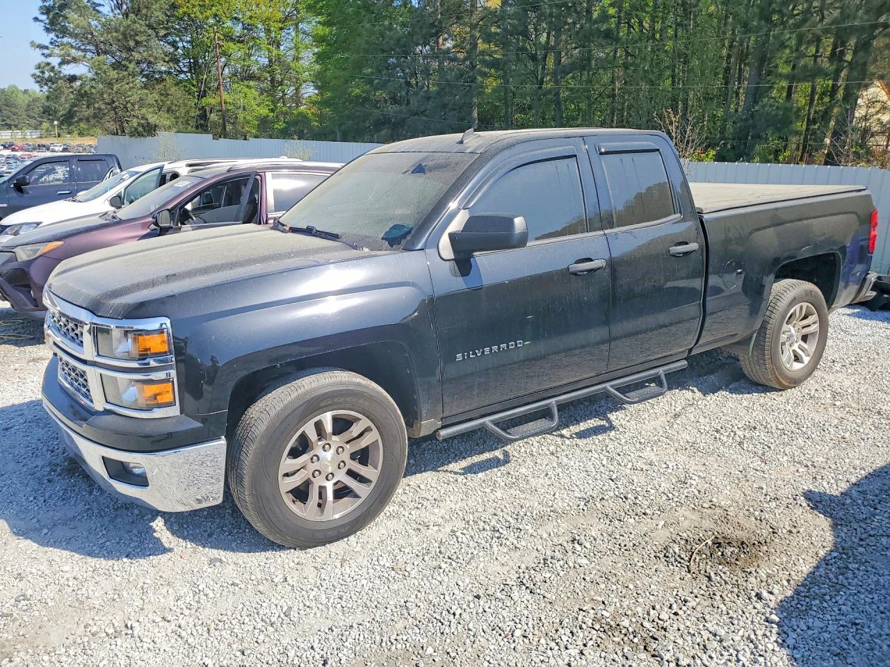 Salvage Chevrolet Silverado Image