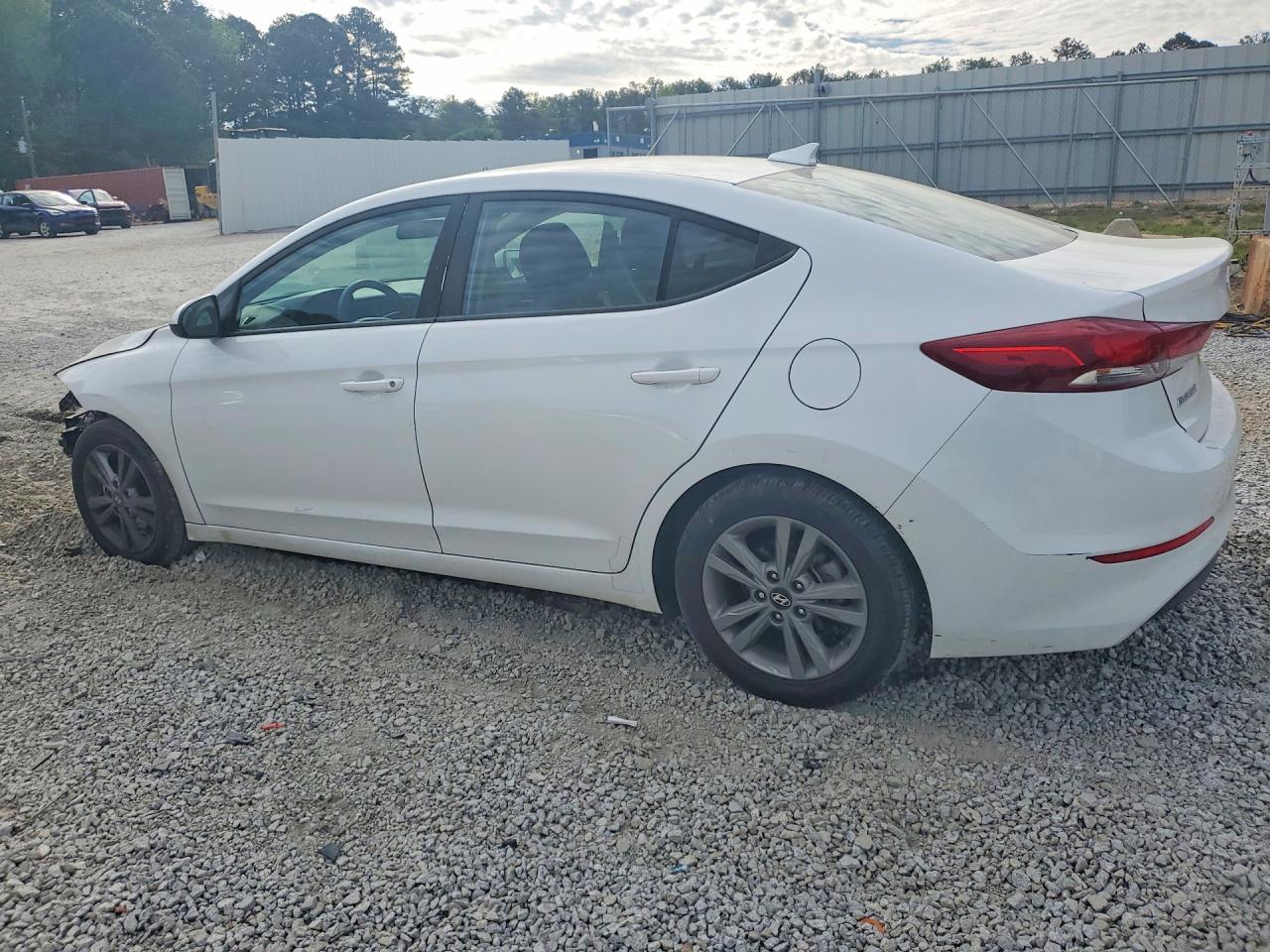 Hyundai ELANTRA Sel