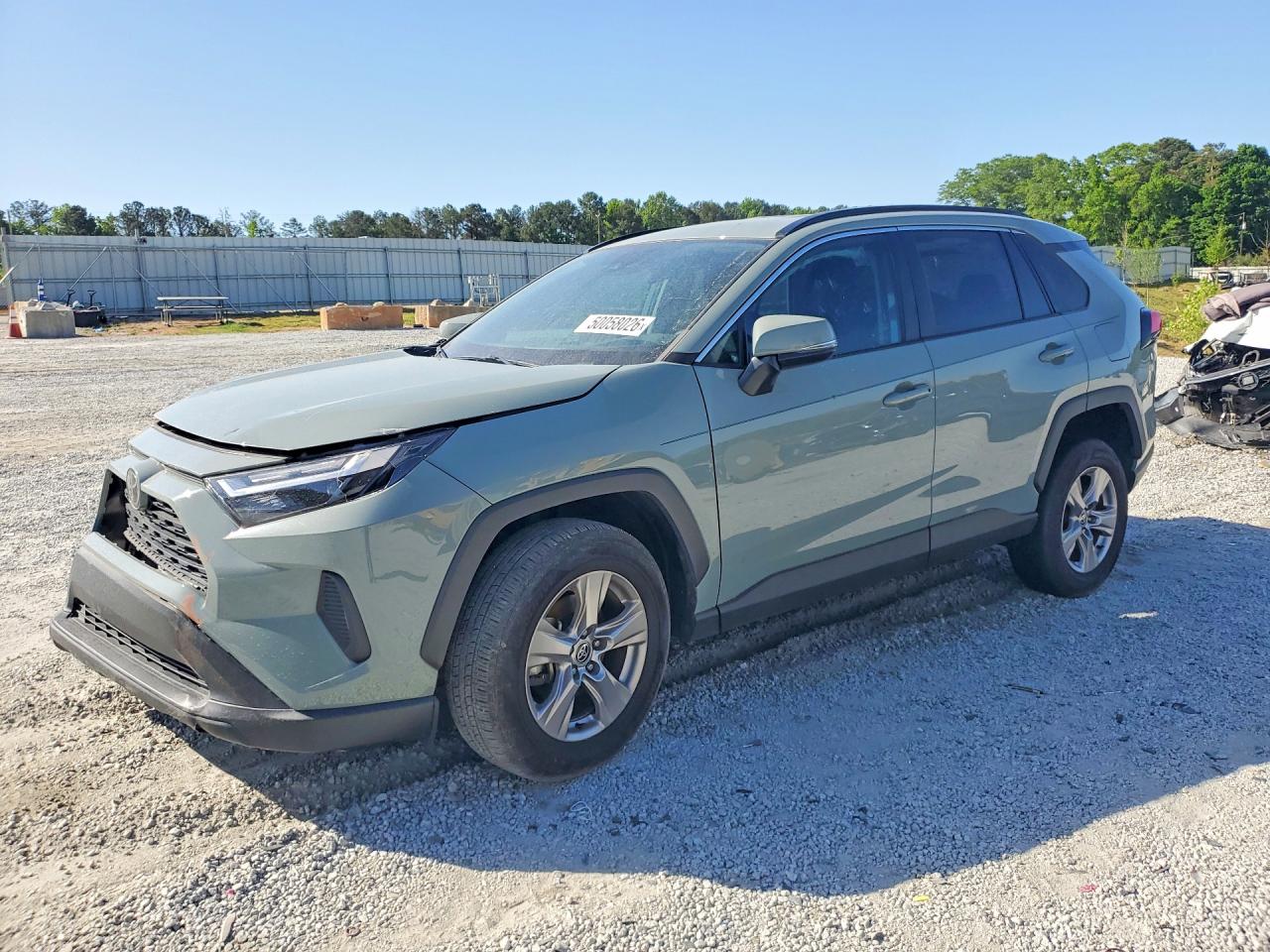 Salvage Toyota RAV4 Image