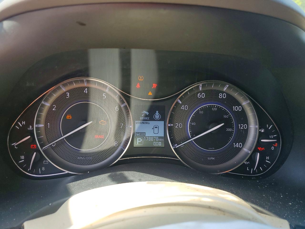 INFINITI Qx Base