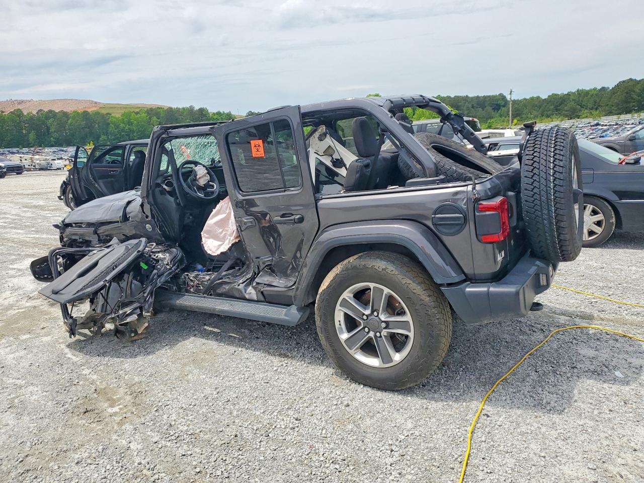 Jeep Wrangler Sahara