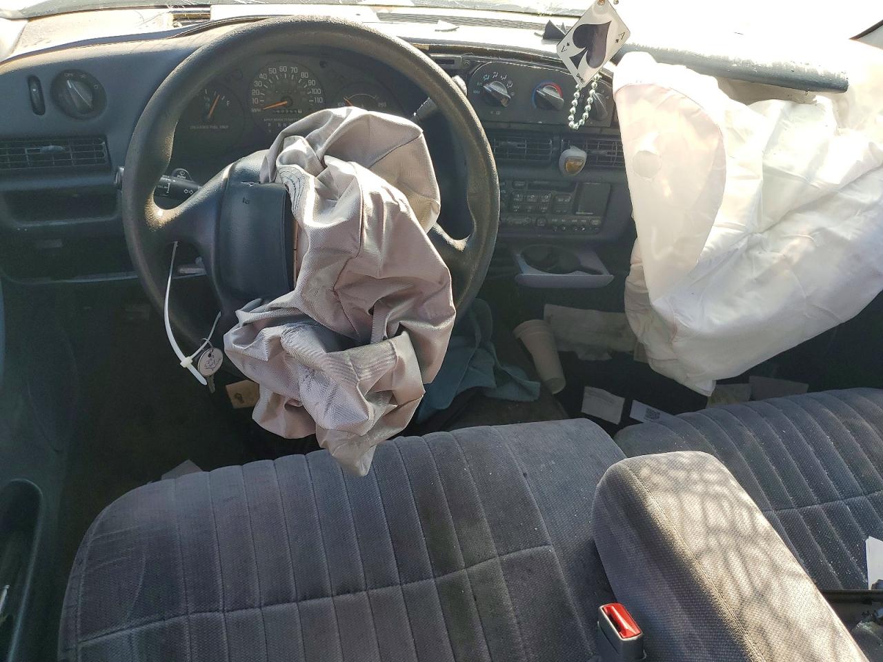 Chevrolet Lumina Base