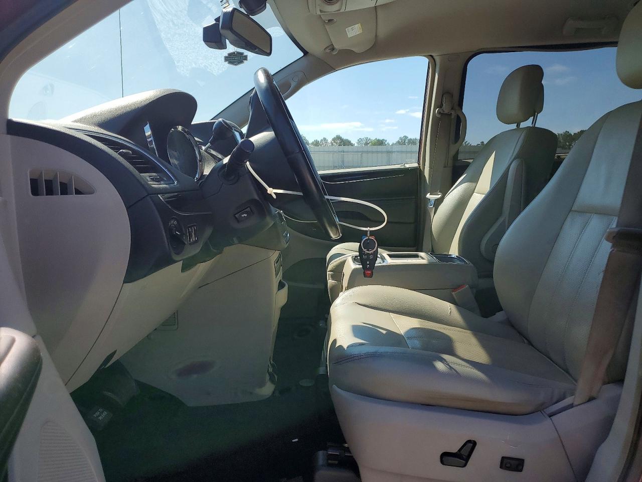 Chrysler Minivan Touring L