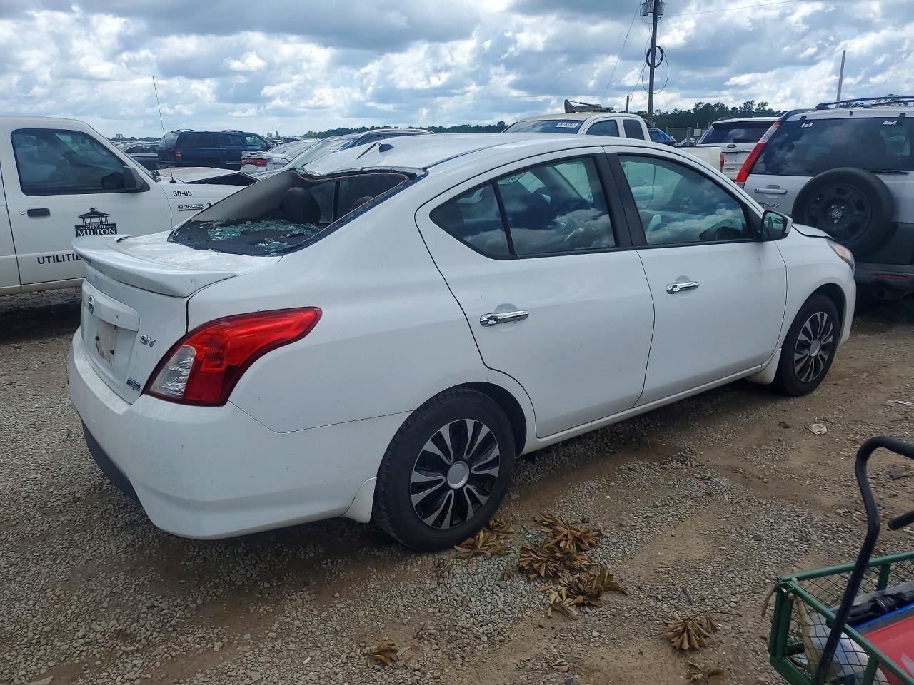 Nissan Versa 1.6 Sv