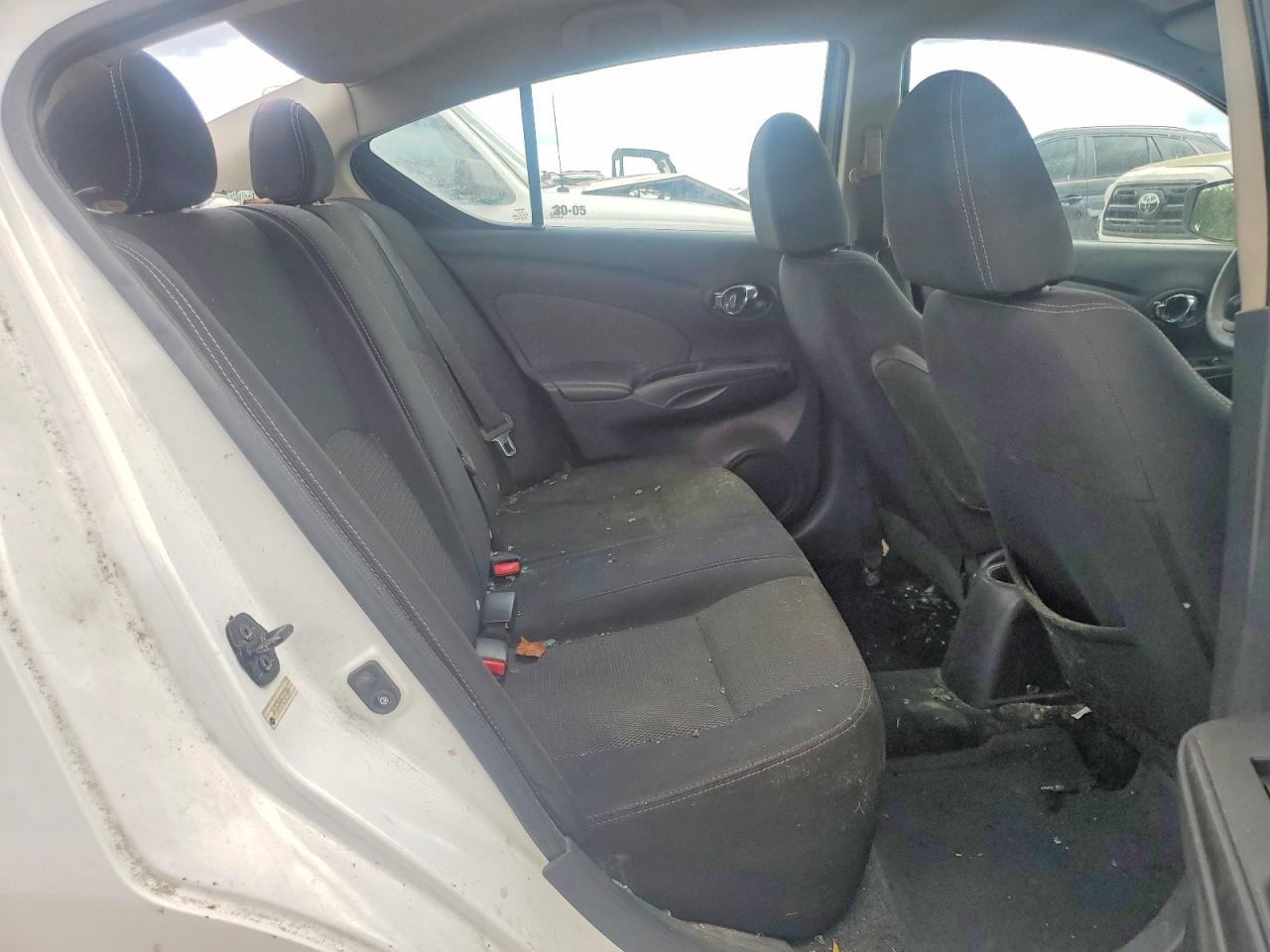 Nissan Versa 1.6 Sv