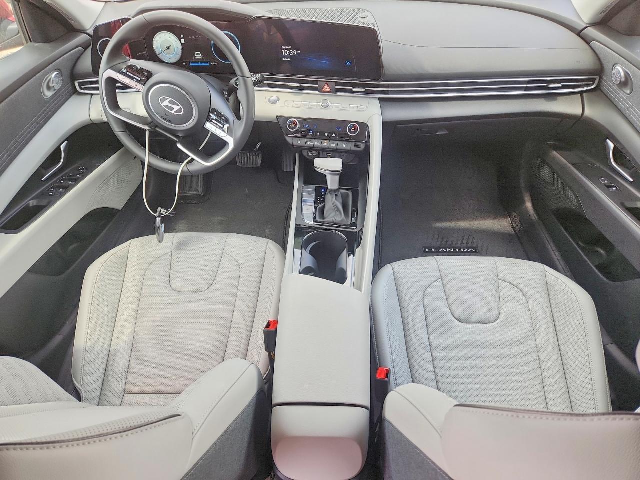 Hyundai ELANTRA Limited