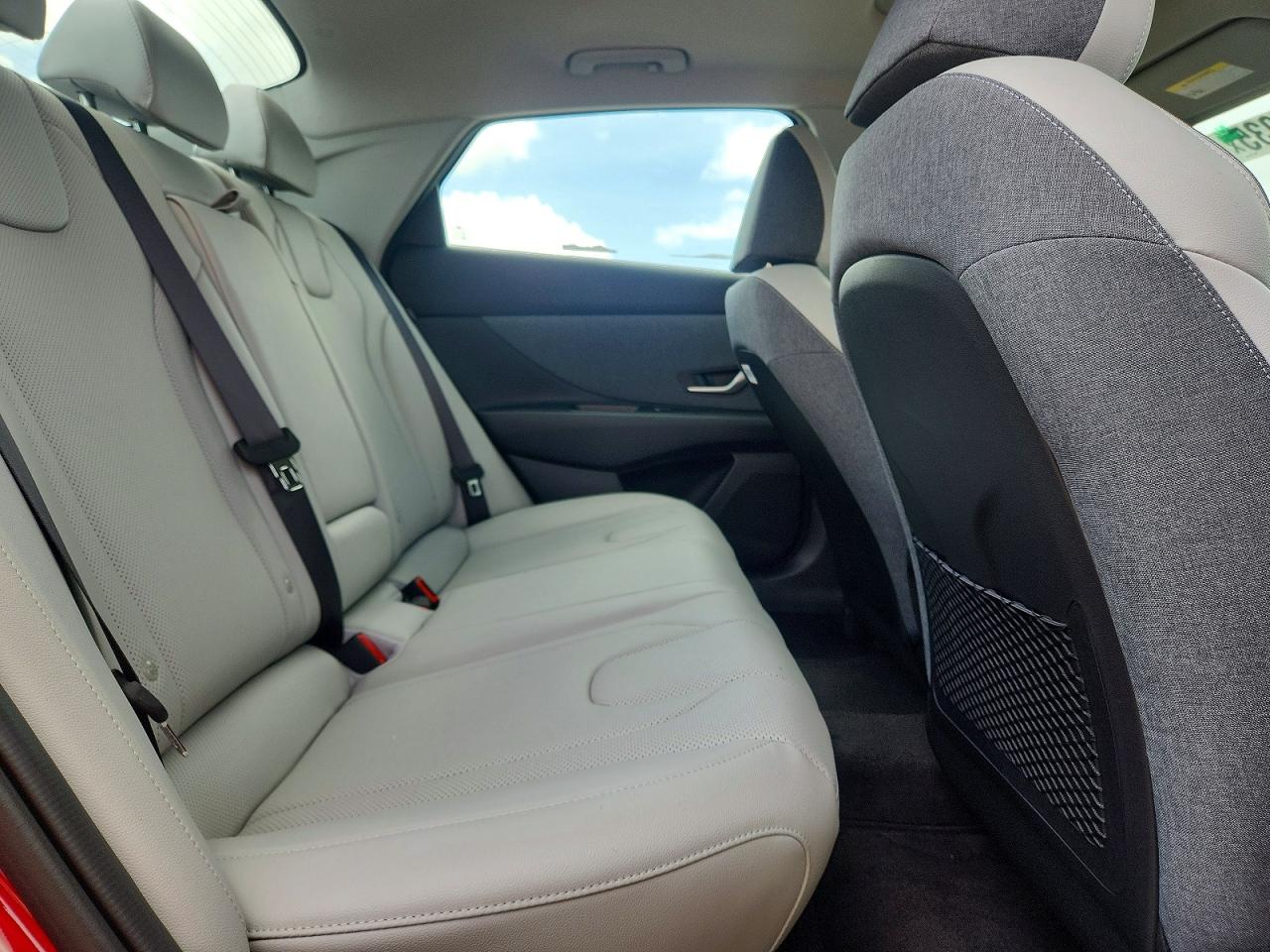 Hyundai ELANTRA Limited