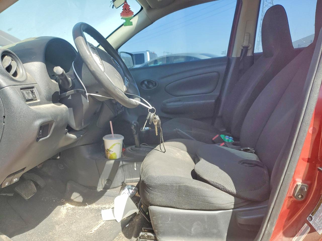 Nissan Versa