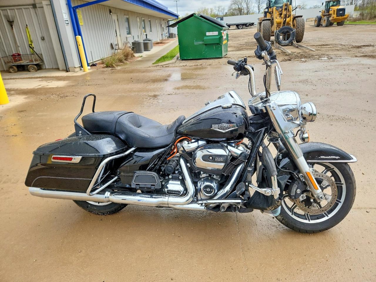 Salvage Harley-Davidson Fl Image