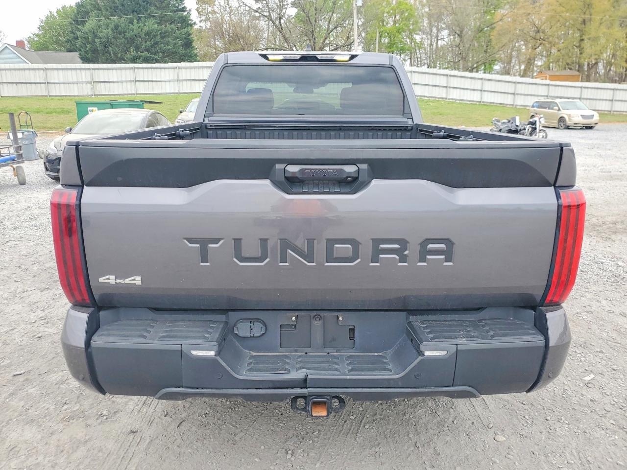 Toyota Tundra Sr5