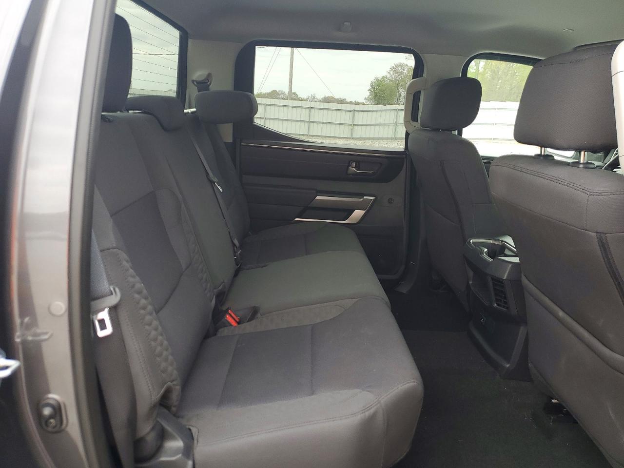 Toyota Tundra Sr5