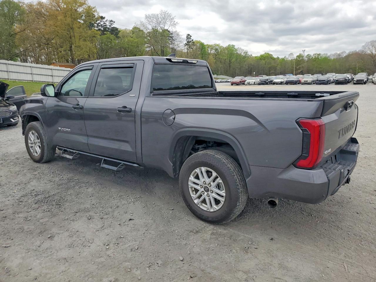 Toyota Tundra Sr5