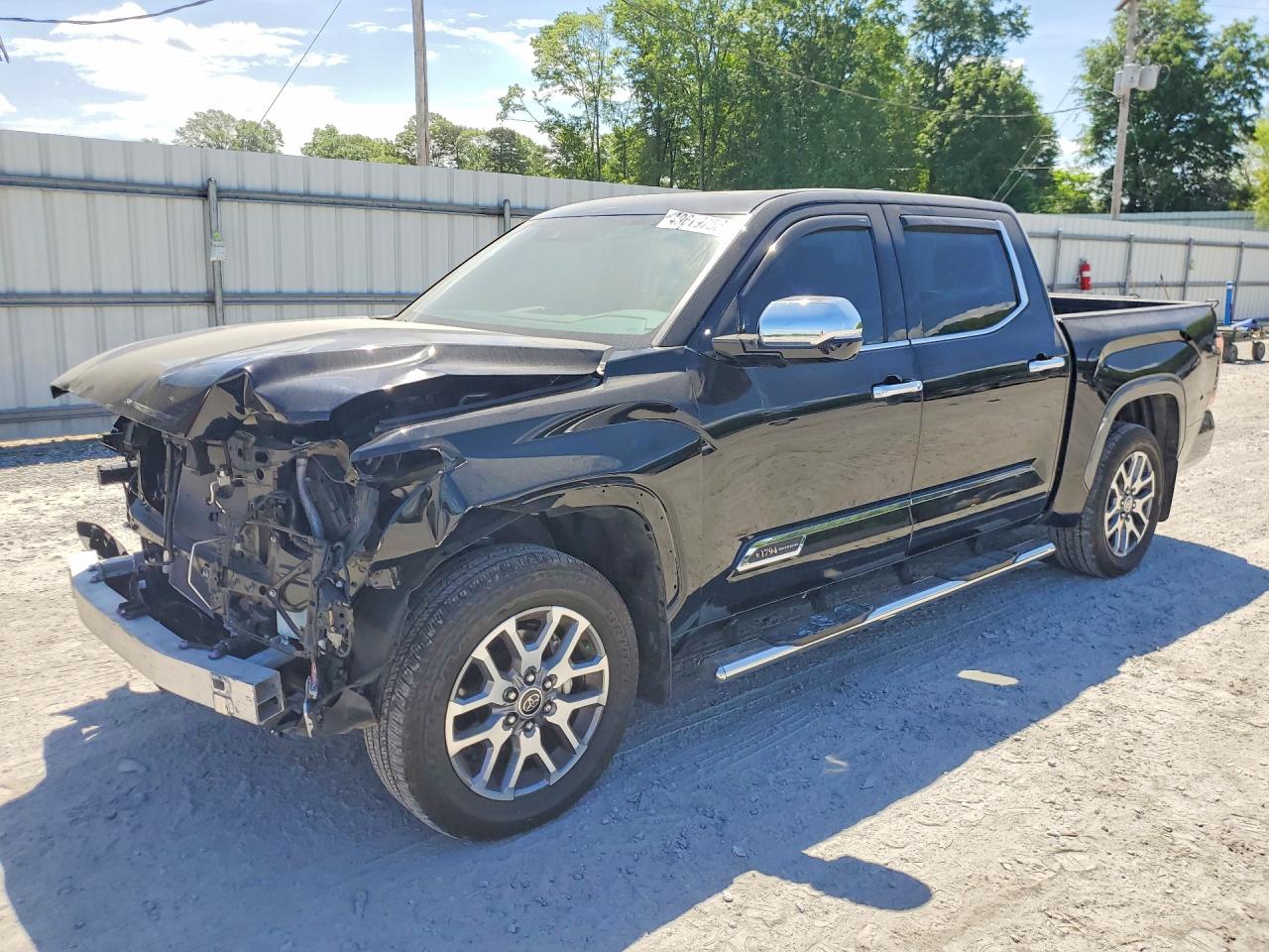 Salvage Toyota Tundra Image