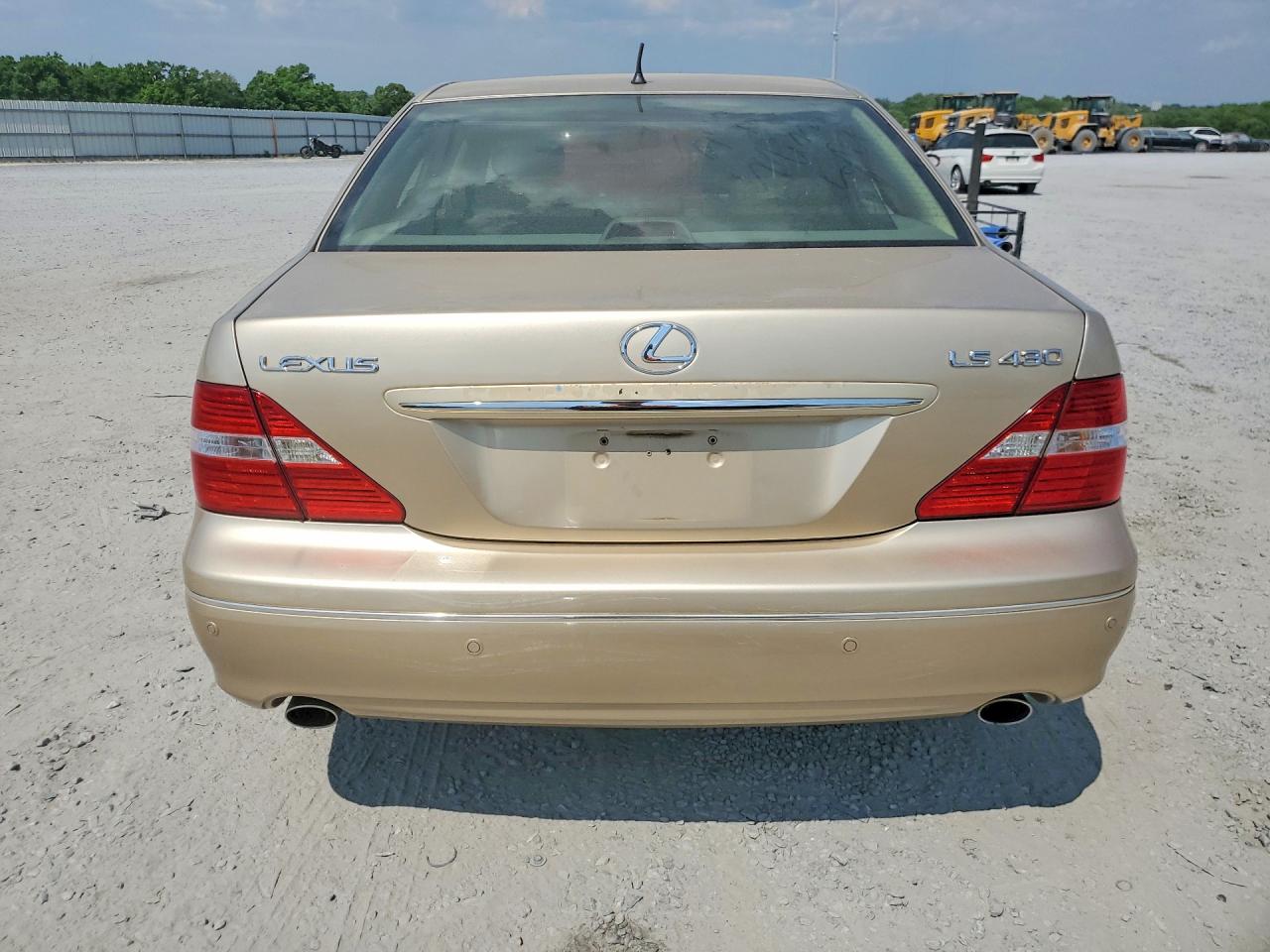 Lexus LS 430