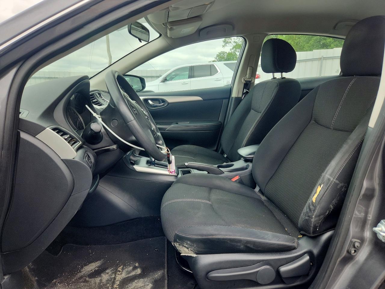 Nissan Sentra S