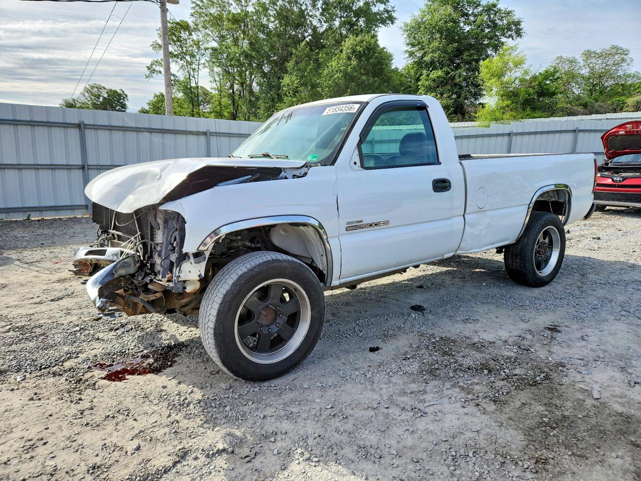 Salvage GMC Sierra Image