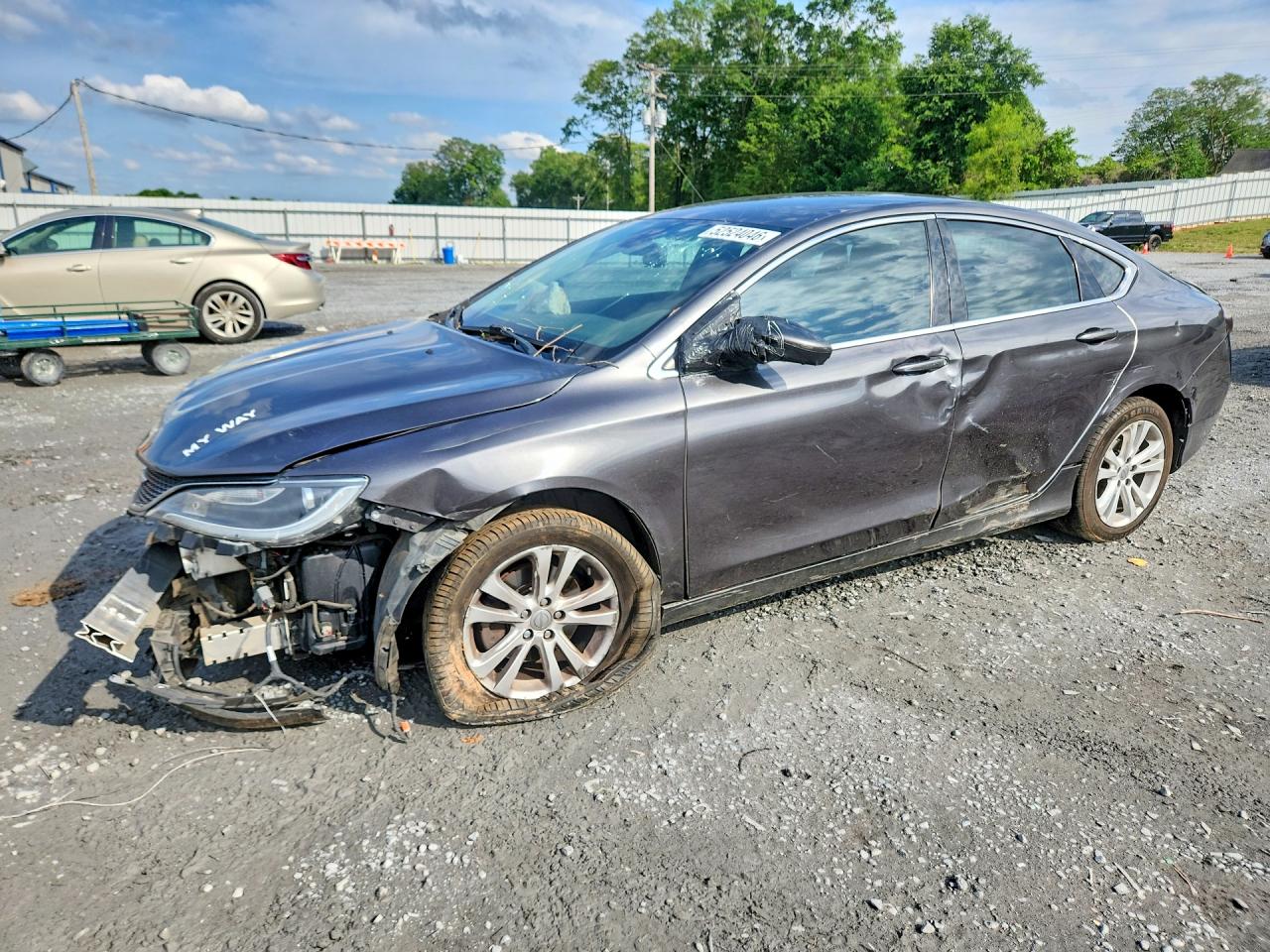 Salvage Chrysler 200 Image