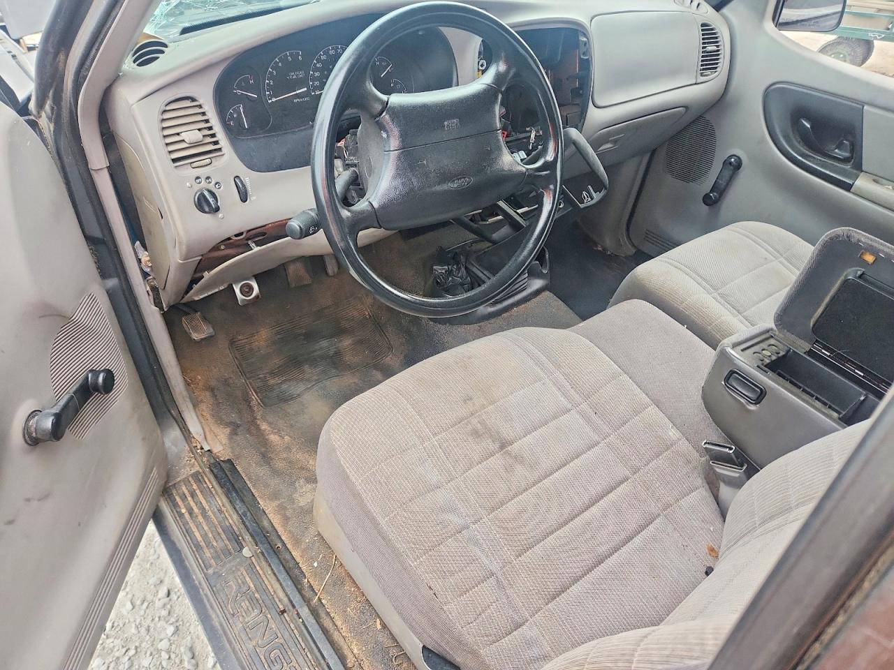 Ford Ranger Super Cab