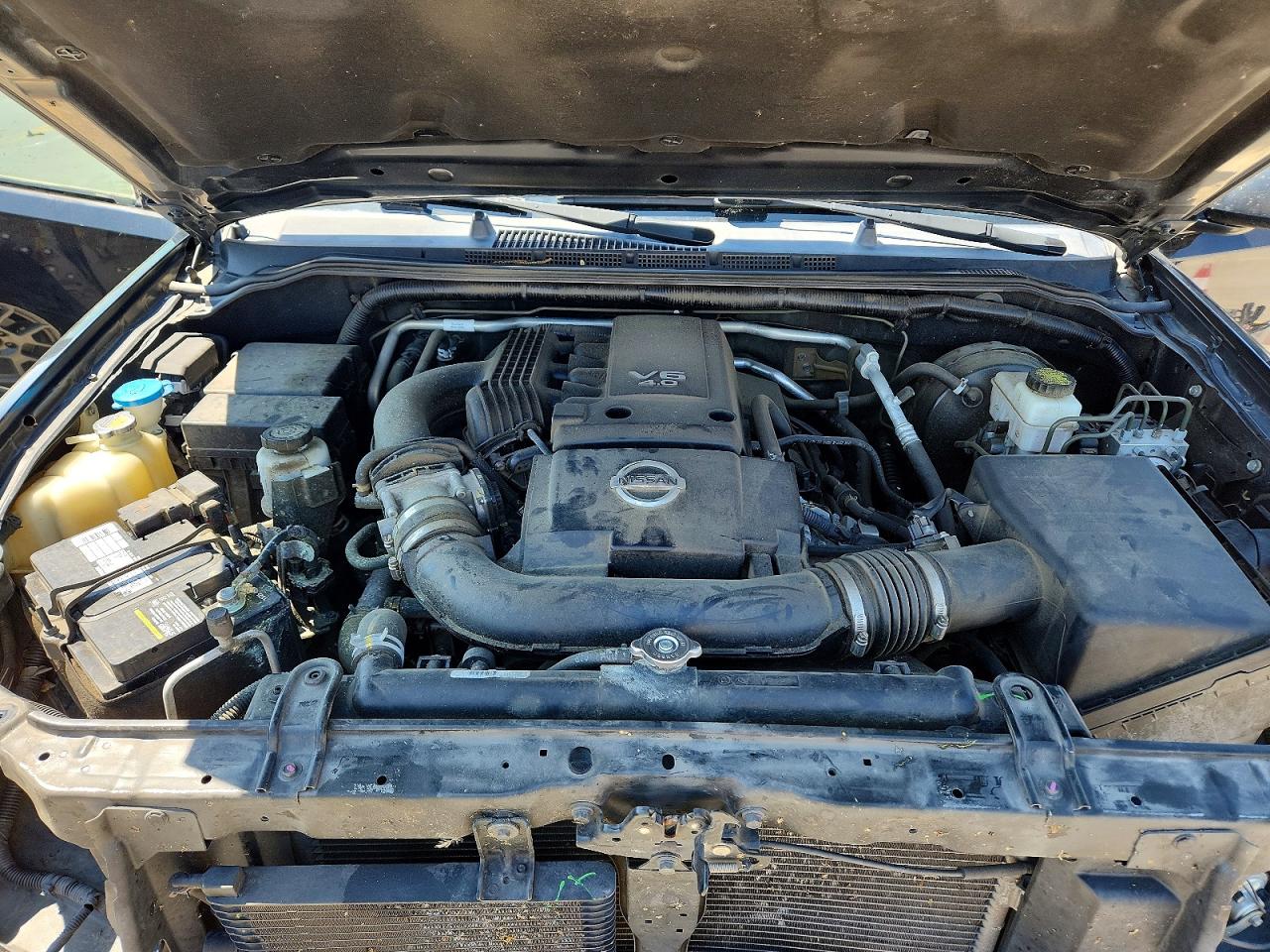 Nissan Frontier Sv V6