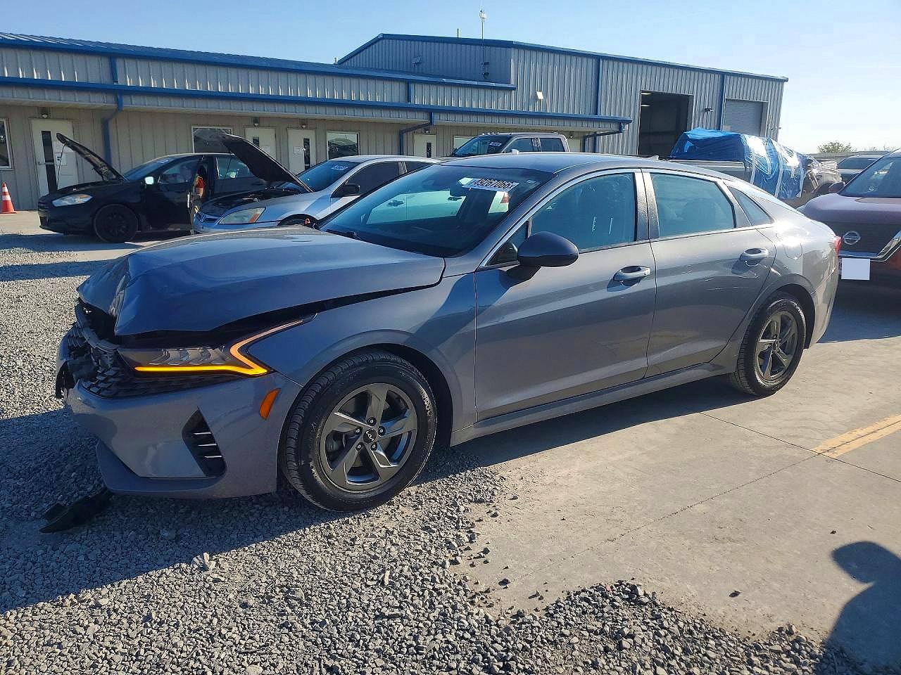 Salvage Kia K5 Image