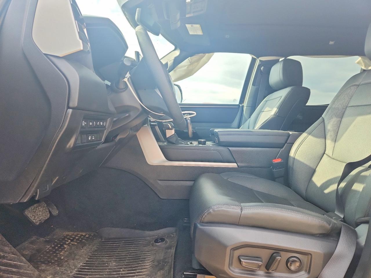 Toyota Tundra Crewmax Limited