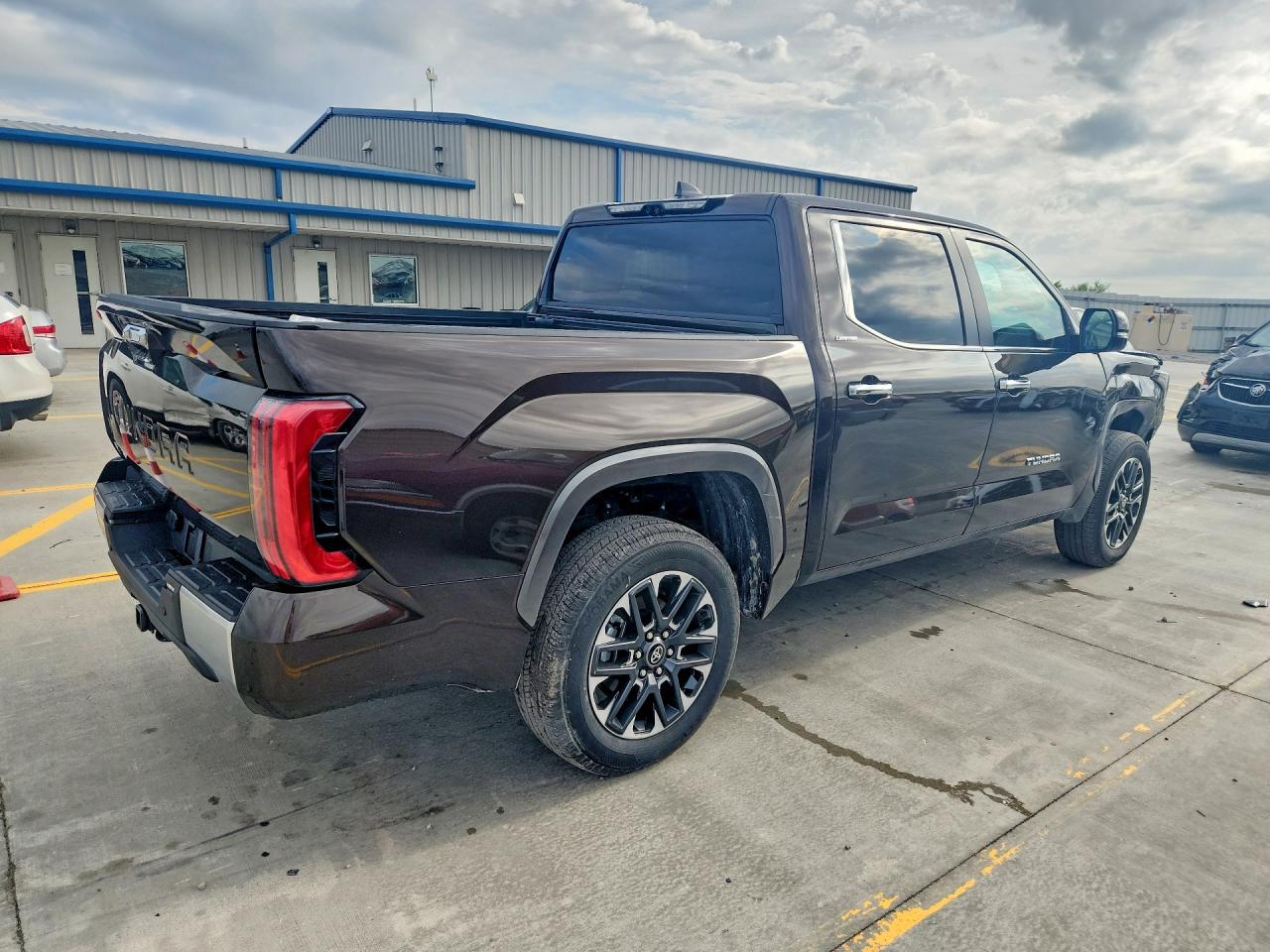 Toyota Tundra Crewmax Limited