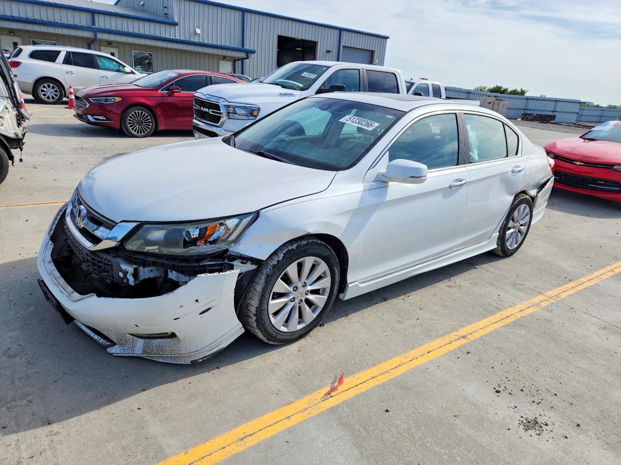 Salvage Honda Accord Image