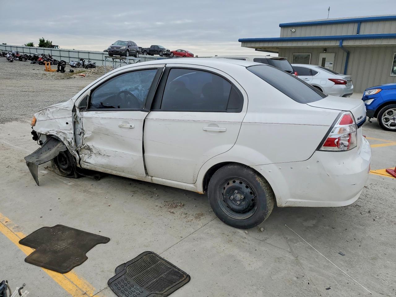 Chevrolet Aveo Base