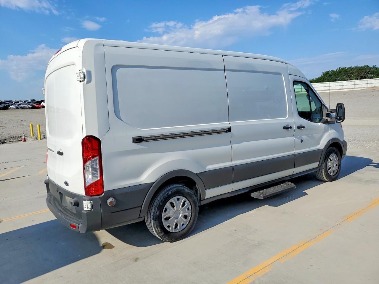 Ford Transit T-150