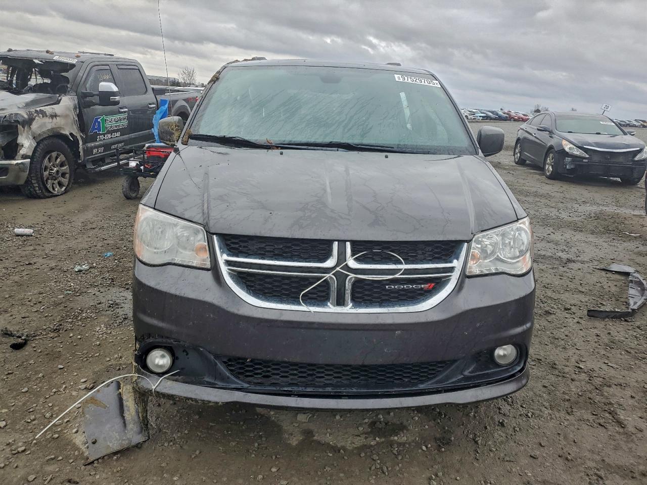 Dodge Caravan Sxt