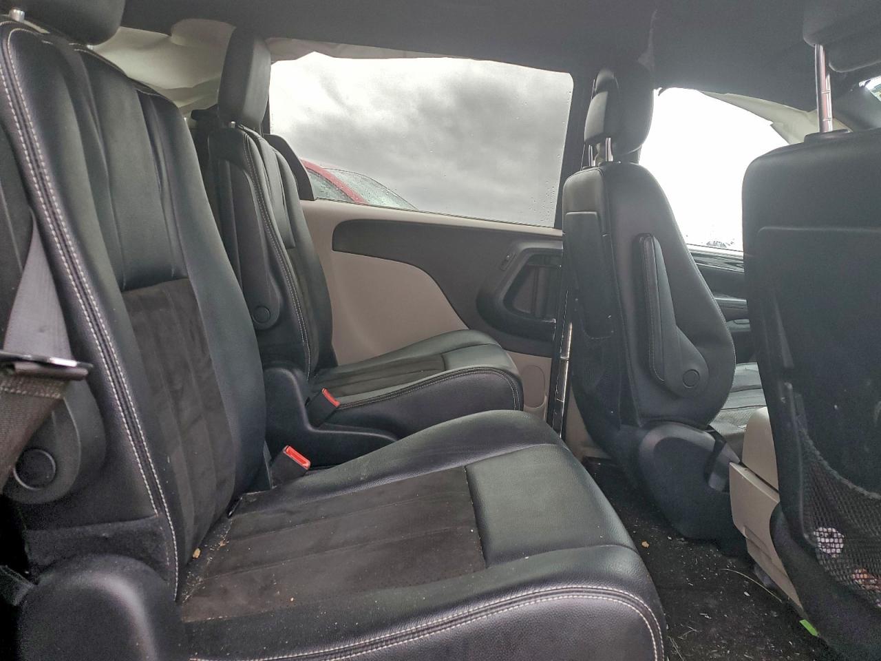 Dodge Caravan Sxt