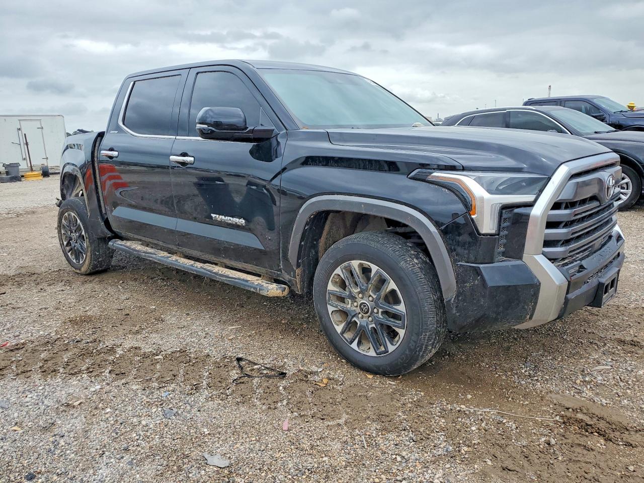 Toyota Tundra Crewmax Limited