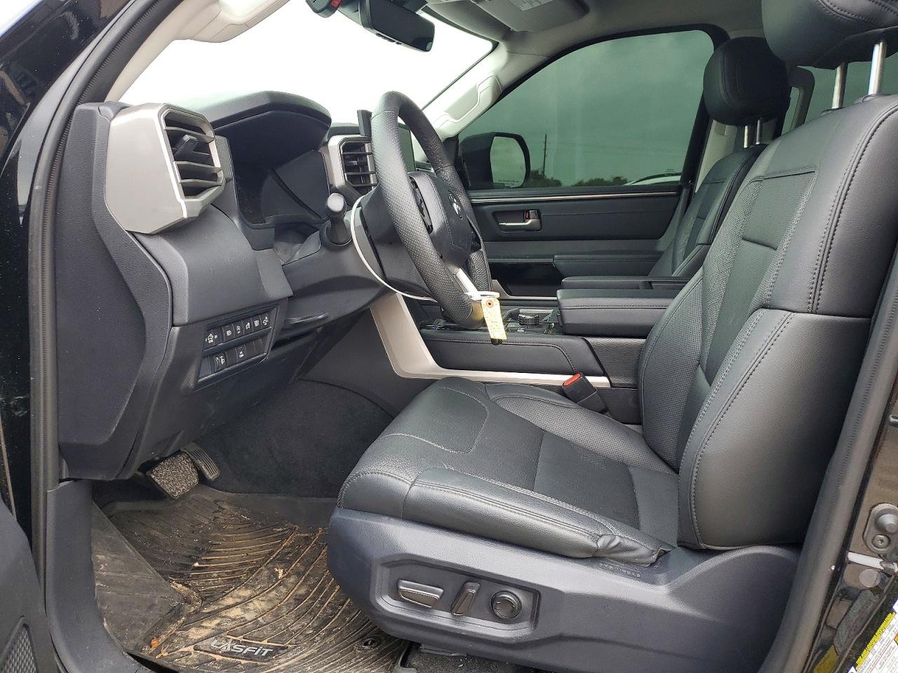 Toyota Tundra Crewmax Limited