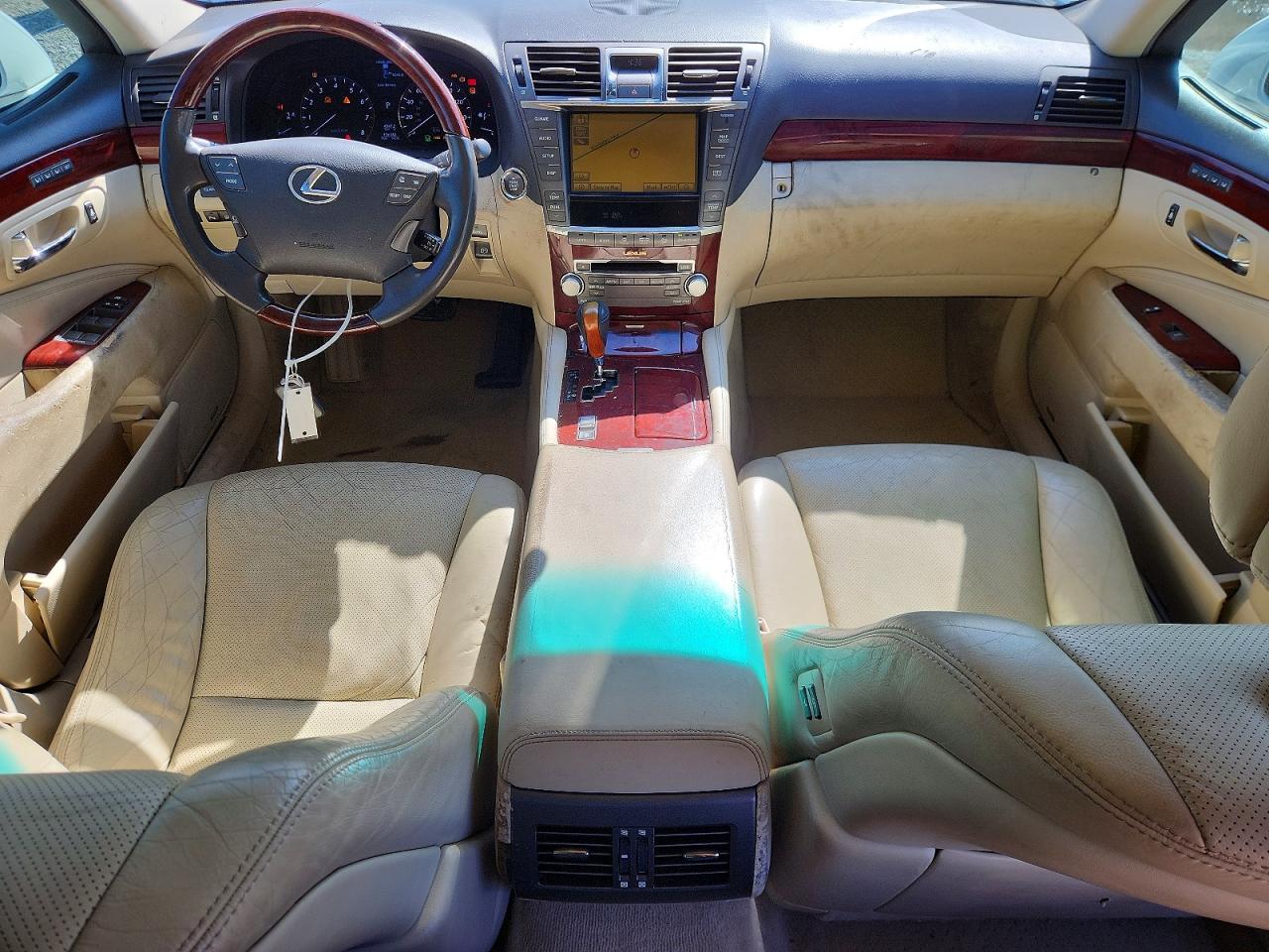 Lexus LS 460