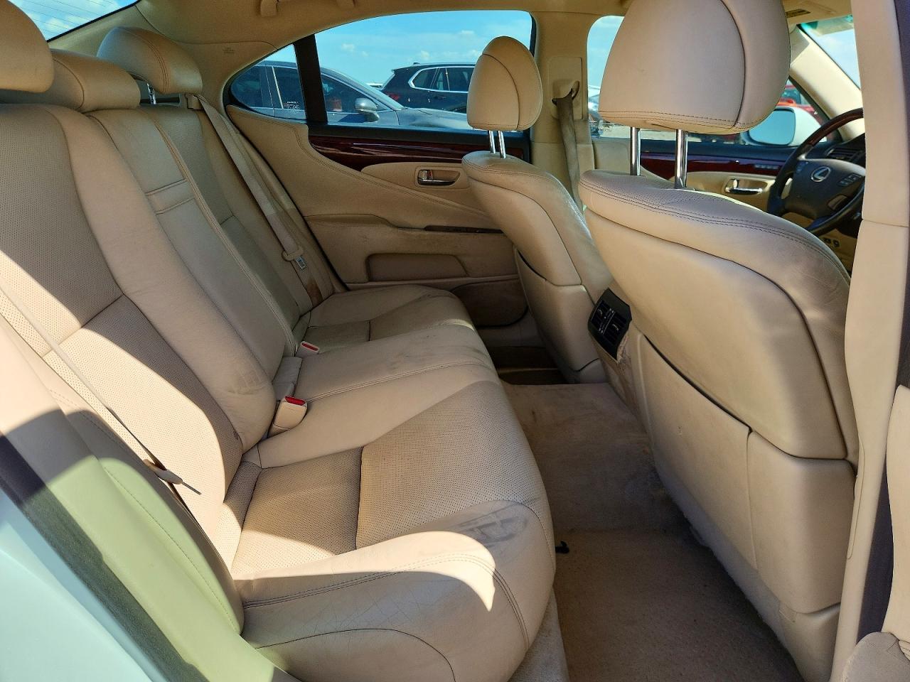 Lexus LS 460