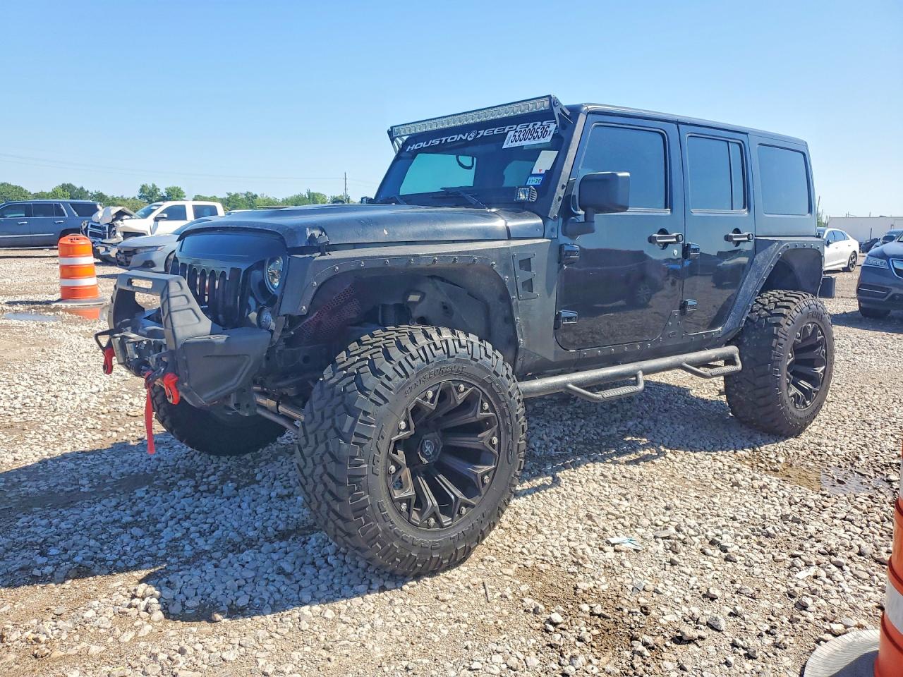 Salvage Jeep Wrangler Image