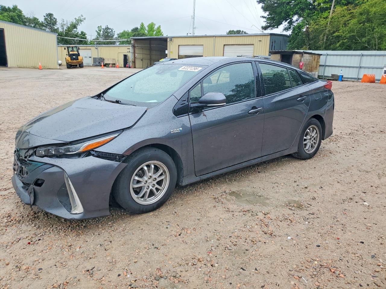 Salvage Toyota Prius Image