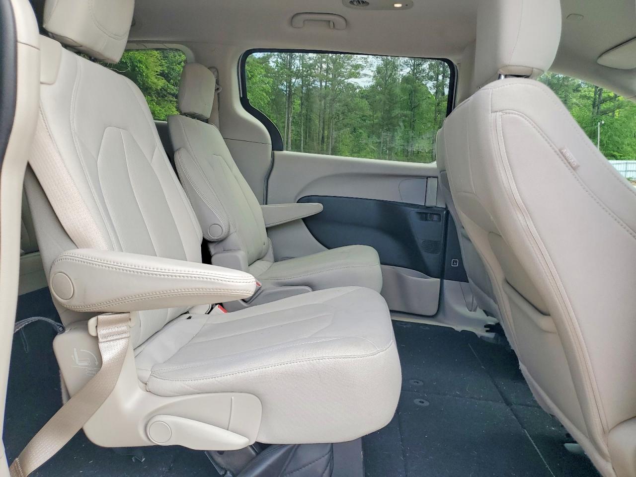 Chrysler Pacifica Touring