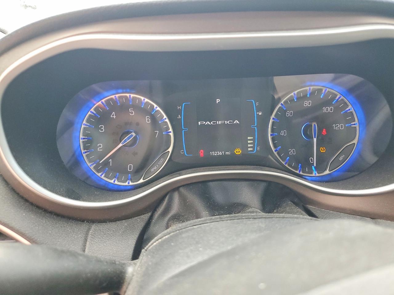 Chrysler Pacifica Touring