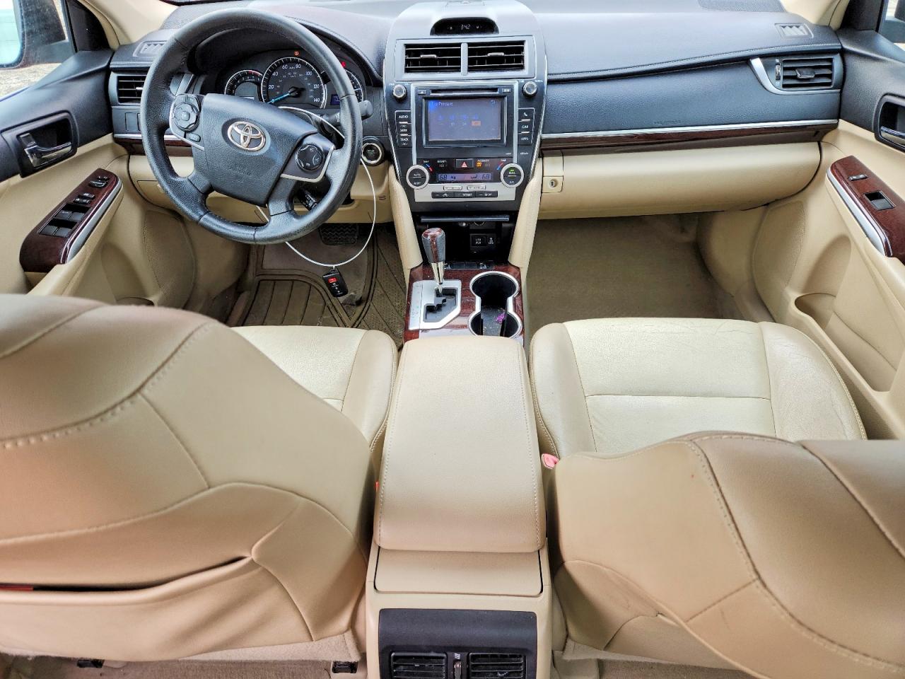 Toyota Camry Xle
