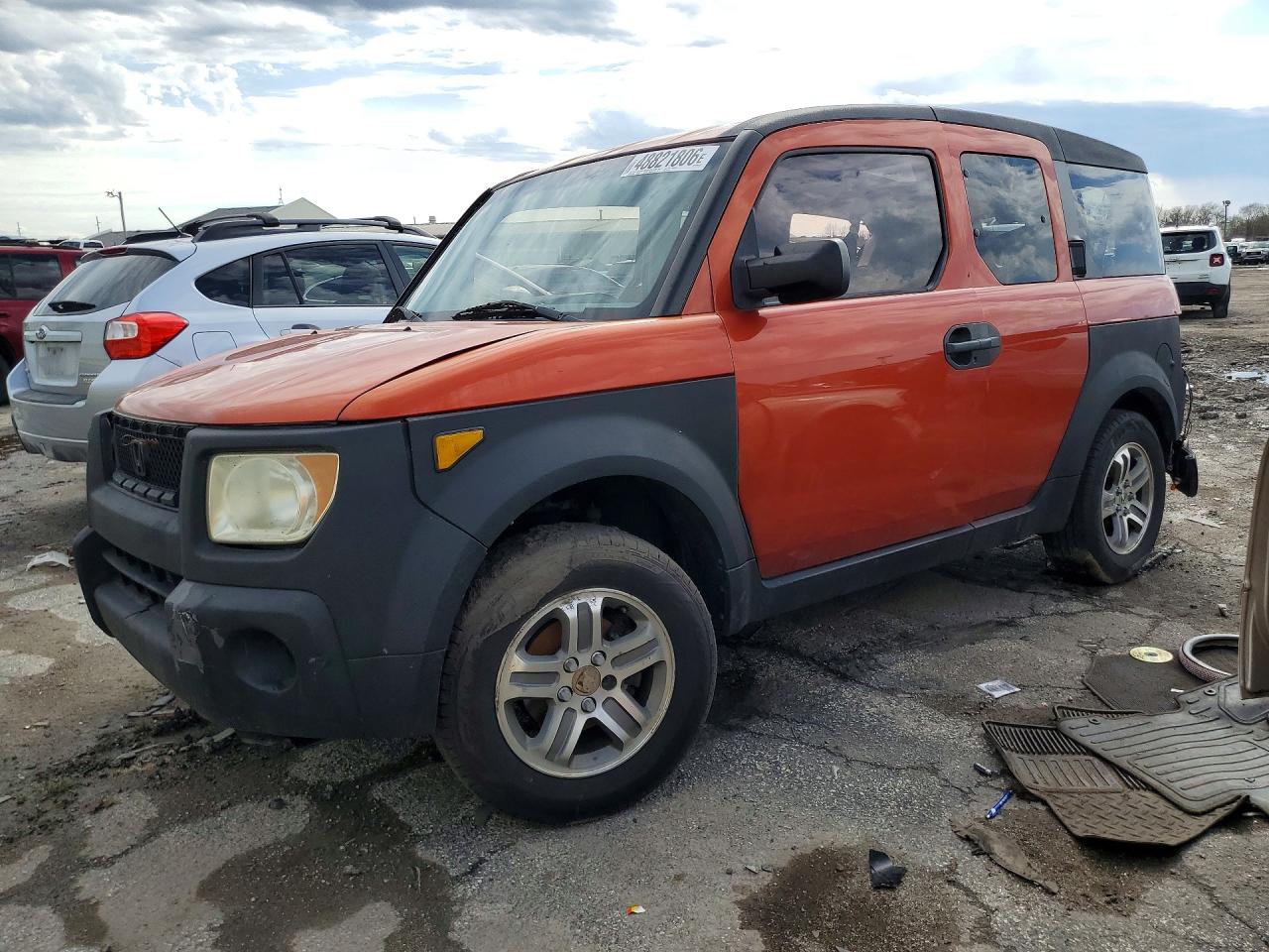 Salvage Honda Element Image