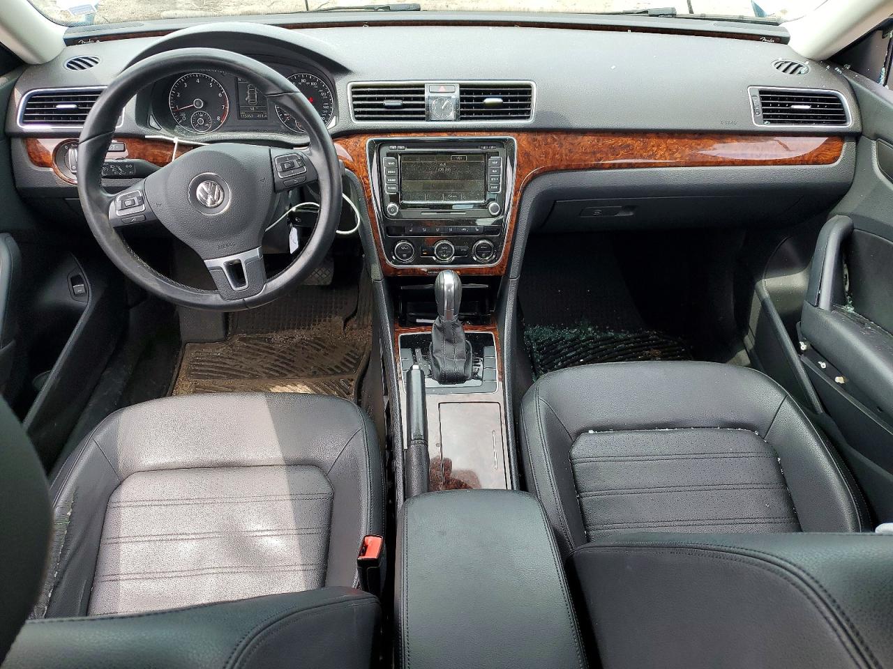 Volkswagen Passat Sel