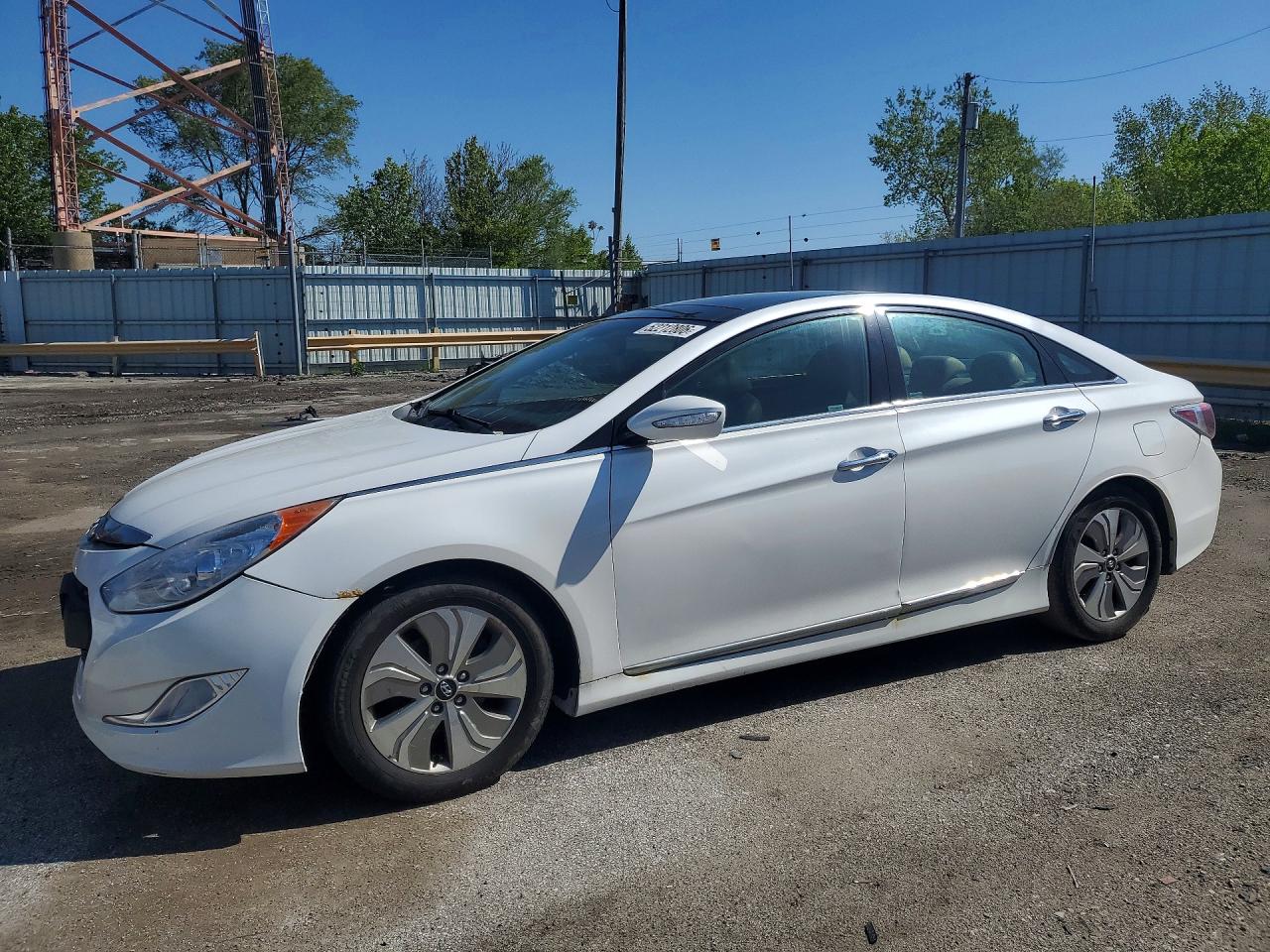 Salvage Hyundai SONATA Image
