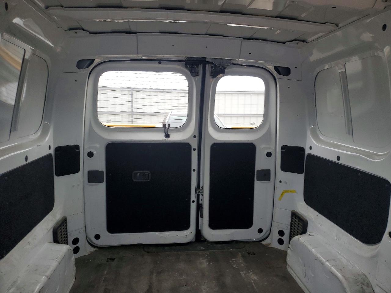 Chevrolet Express Lt